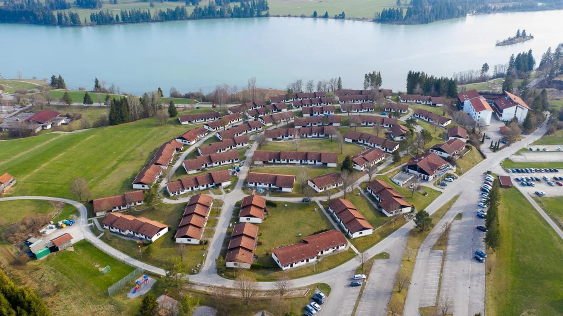Ferienhaus Nr 79, Kategorie Komfort Plus L, Feriendorf Hochbergle, Allgaeu Karlsebene